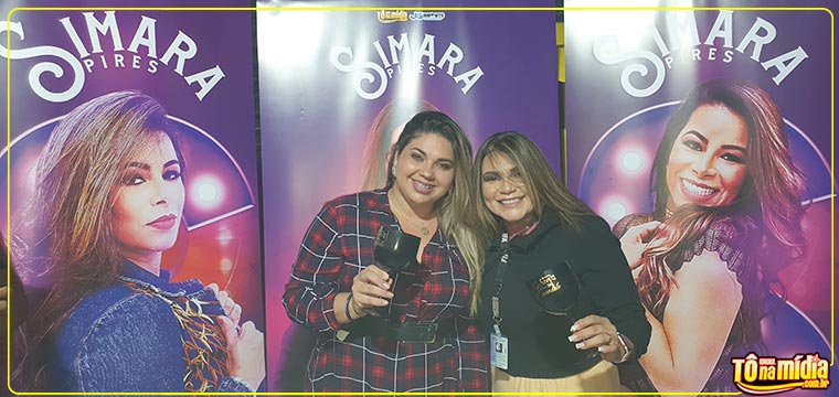 Live Esc Ndalo Da Cantora Simara Pires T Na Midia