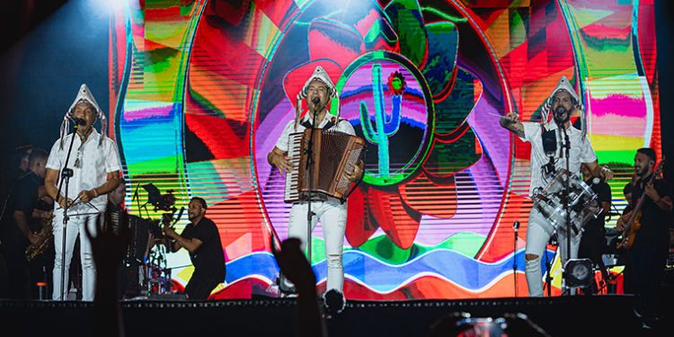 Fulô de Mandacaru celebra 25 anos e lança primeira parte do novo DVD gravado na Bahia