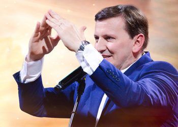 Padre Ezequiel lança “Benção em Mim”, adaptação gospel do hit “Pinga Ni Mim” de Sérgio Reis