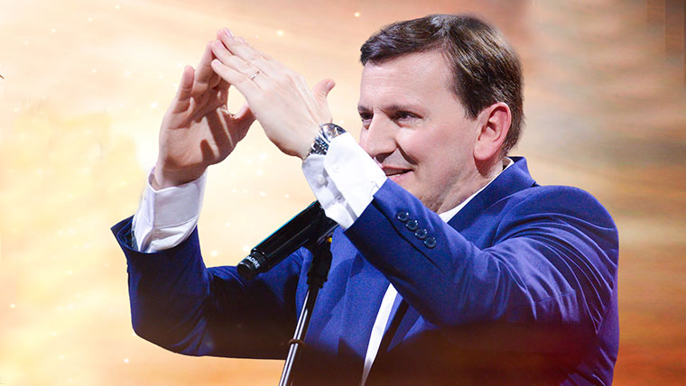 Padre Ezequiel lança “Benção em Mim”, adaptação gospel do hit “Pinga Ni Mim” de Sérgio Reis