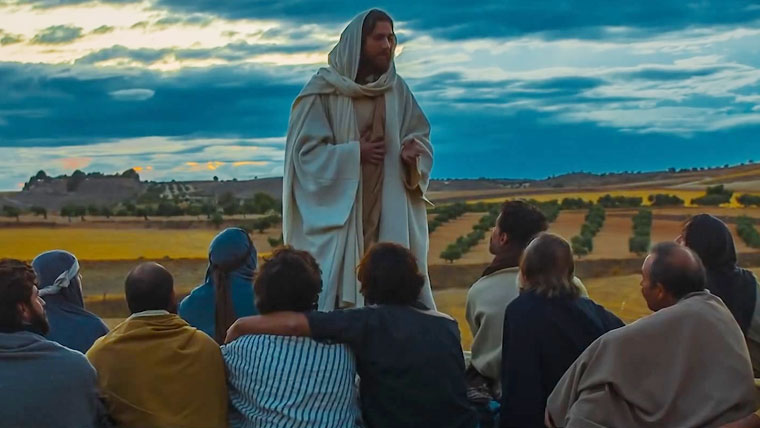 Filmes, série e documentário inéditos são destaques em abril na TV Aparecida