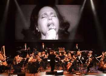 A maior cantora da história de Portugal ganha homenagem sinfônica em turnê pelo Brasil