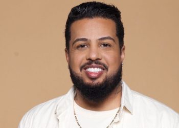 Cantor Neto NC lança novo audiovisual reforça presença no pagode com projeto ao vivo