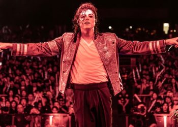 Rodrigo Teaser lota espetáculo na China fenômeno internacional ‘tributo a Michael Jackson’...
