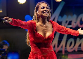 Tays Reis fortalece sua trajetória com “Arrocha Menina – Ao Vivo em Salvador”