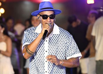 Selakuatro lança audiovisual com seis novas músicas e participações especiais