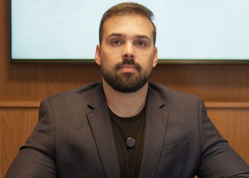 Dr. Wilker Juliani fortalece referência em transplante capilar no Rio