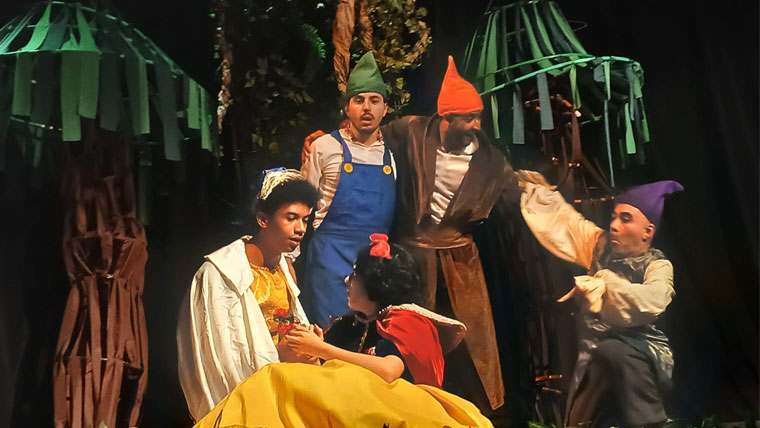 “Branca de Neve – A história”, faz curtíssima temporada em São Paulo